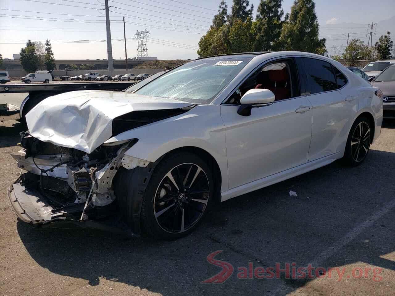 4T1BZ1HK2JU012408 2018 TOYOTA CAMRY