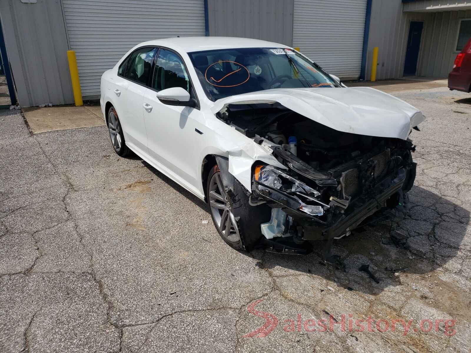 1VWAA7A33JC011316 2018 VOLKSWAGEN PASSAT