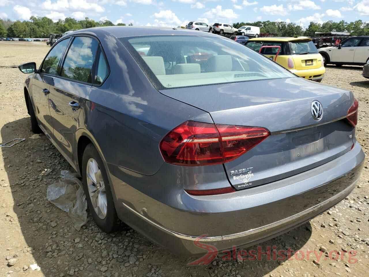 1VWAA7A30JC044483 2018 VOLKSWAGEN PASSAT