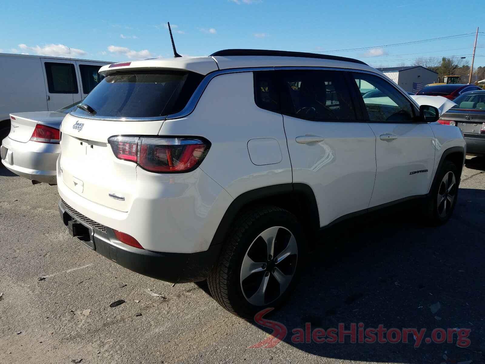 3C4NJDBB8JT301158 2018 JEEP COMPASS