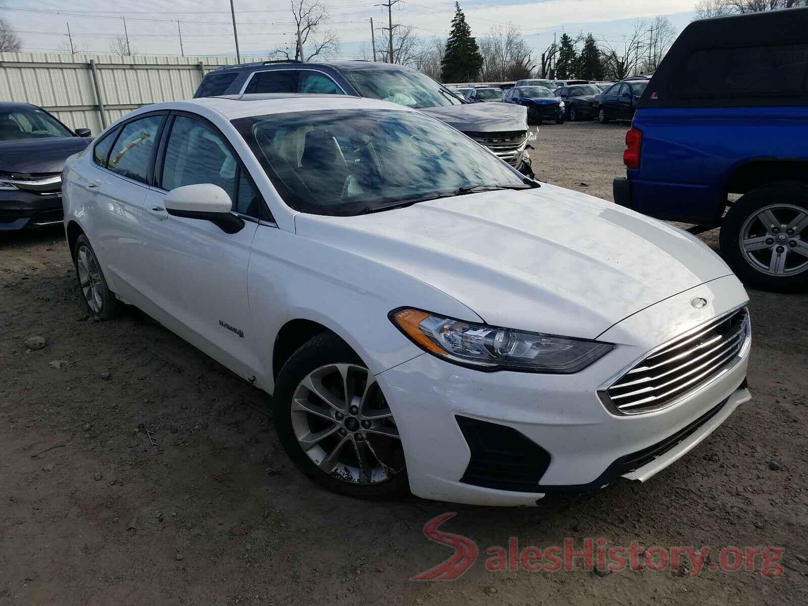 3FA6P0LU4KR121546 2019 FORD FUSION