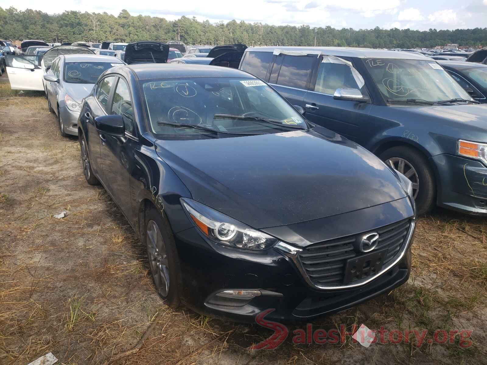 3MZBN1L31JM232558 2018 MAZDA 3