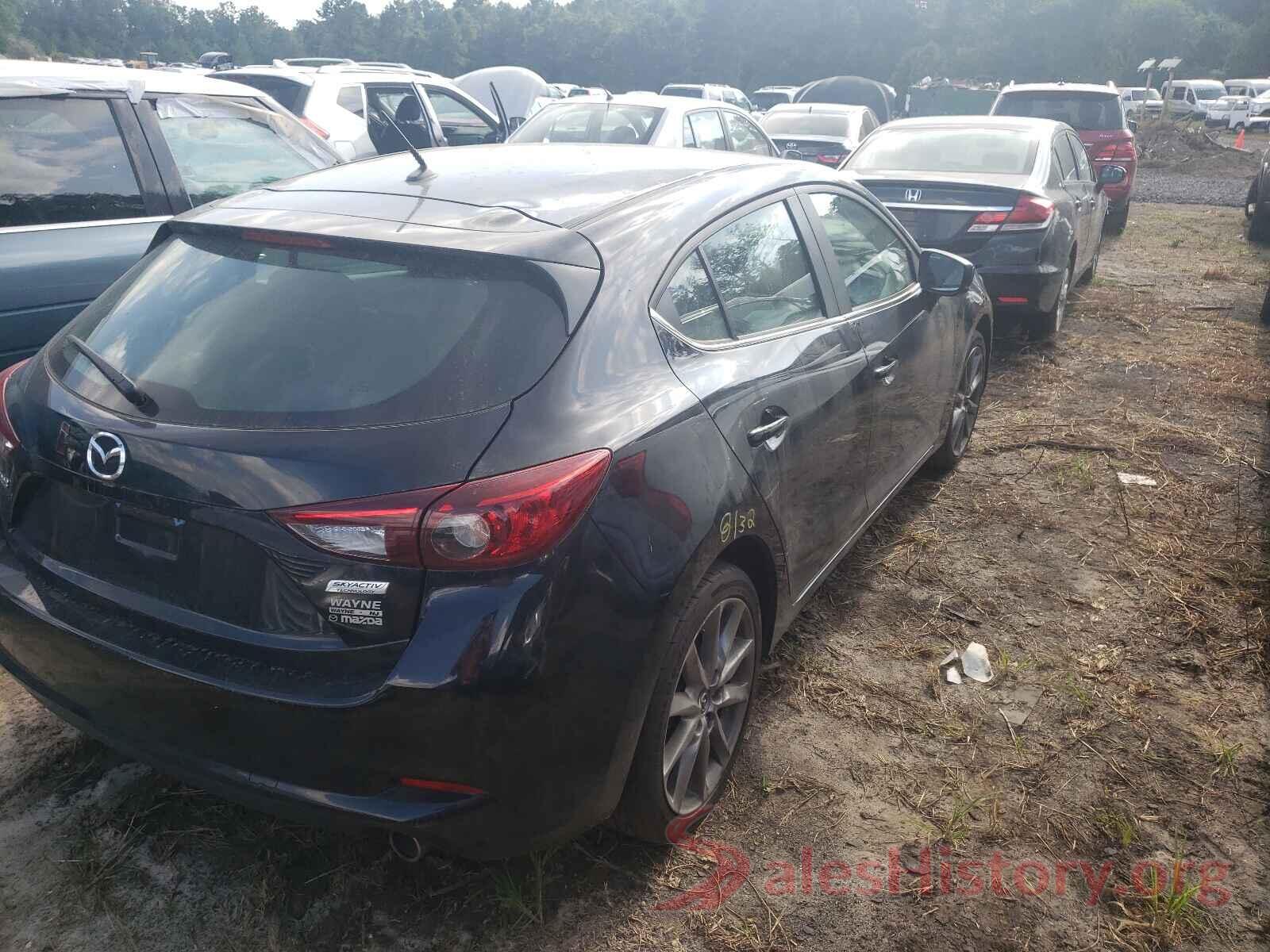 3MZBN1L31JM232558 2018 MAZDA 3