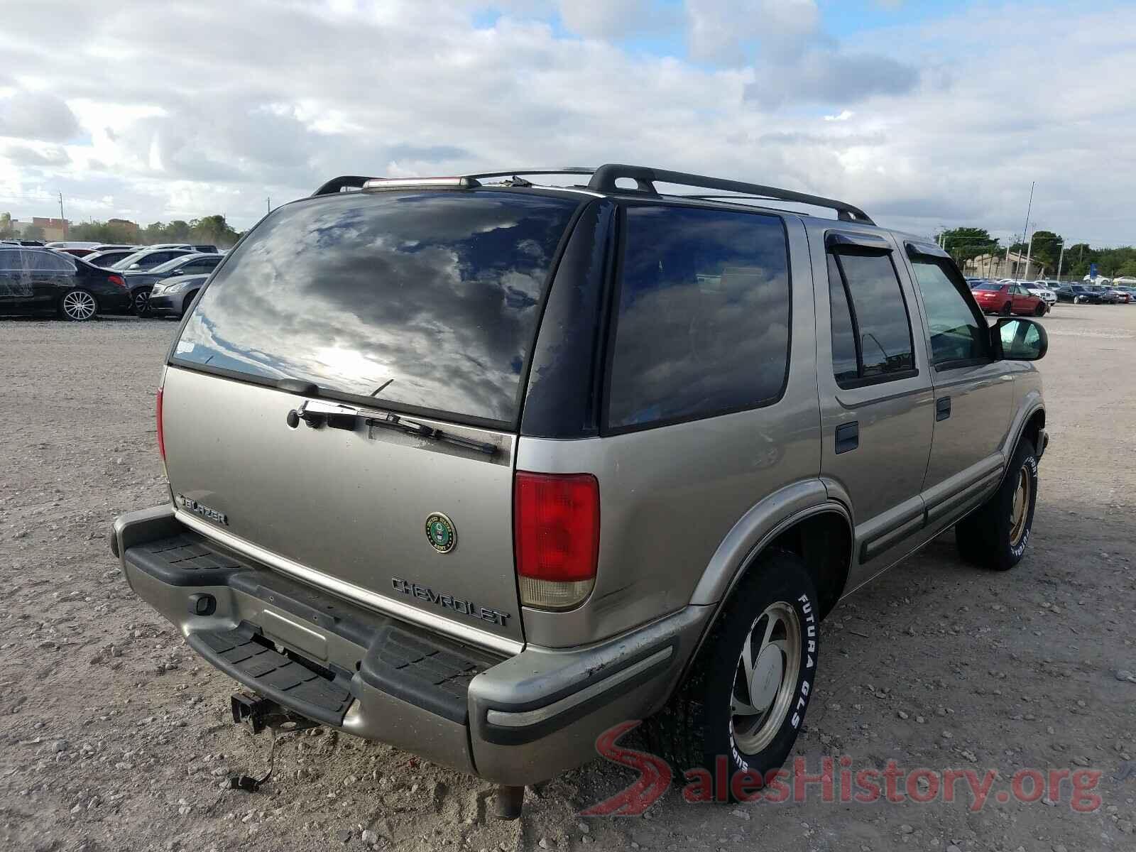 1GNDT13W9X2113532 1999 CHEVROLET BLAZER