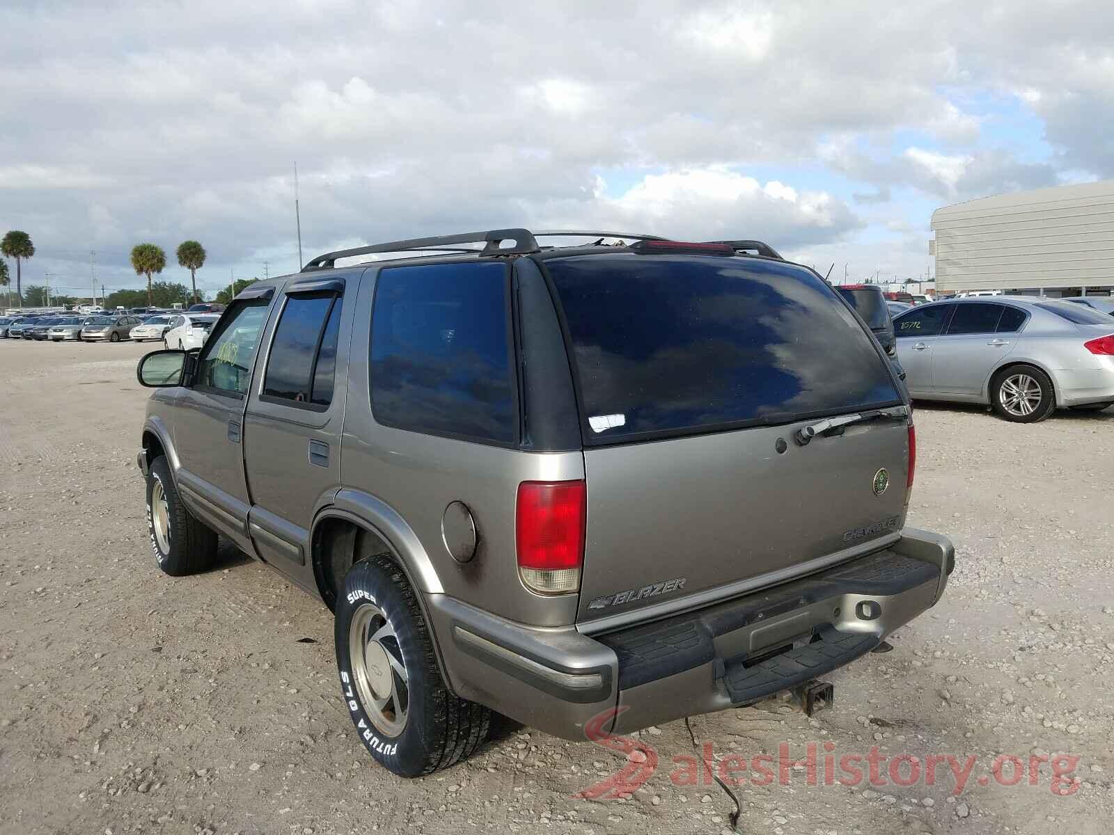 1GNDT13W9X2113532 1999 CHEVROLET BLAZER