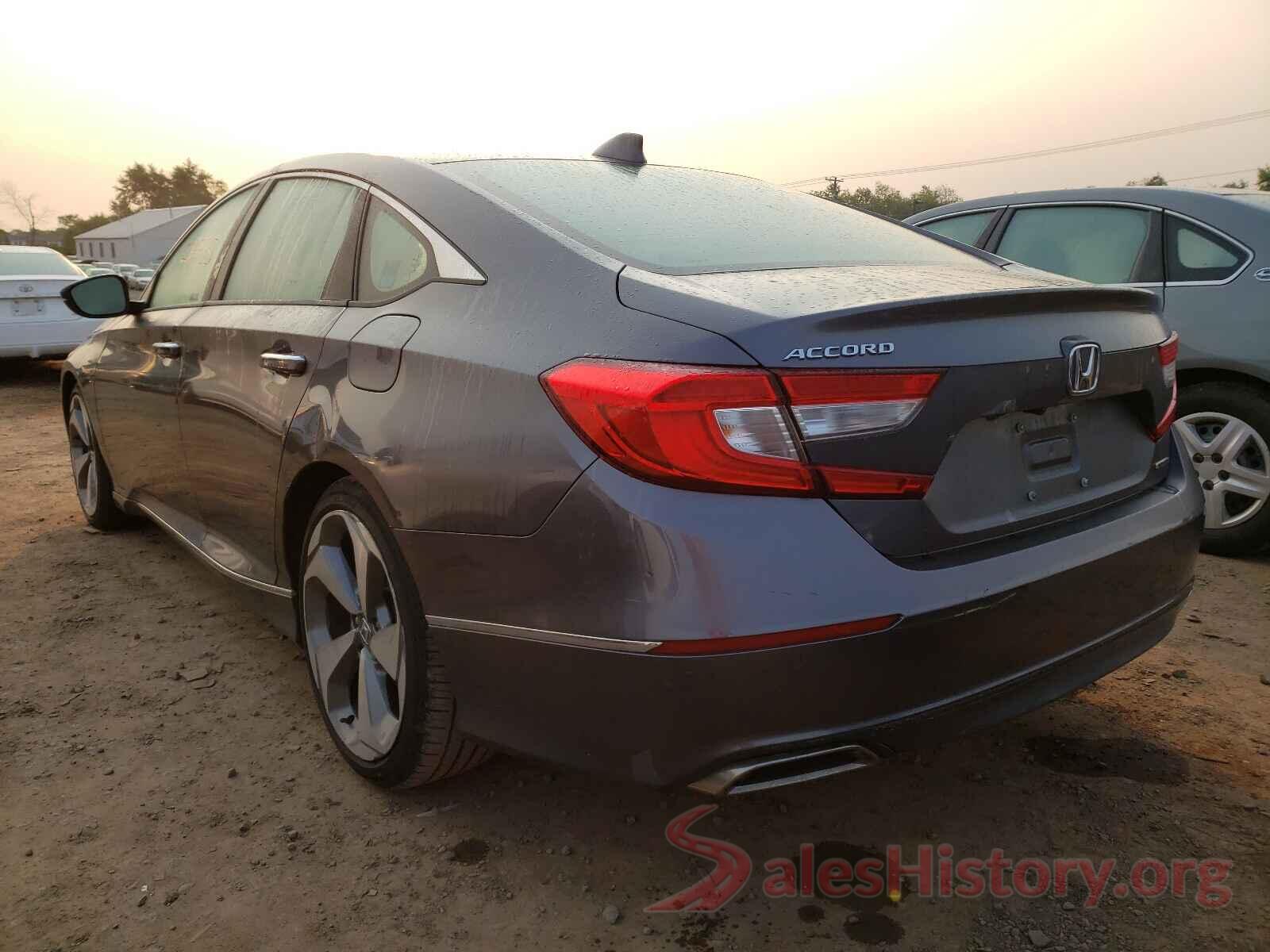 1HGCV1F93JA112752 2018 HONDA ACCORD