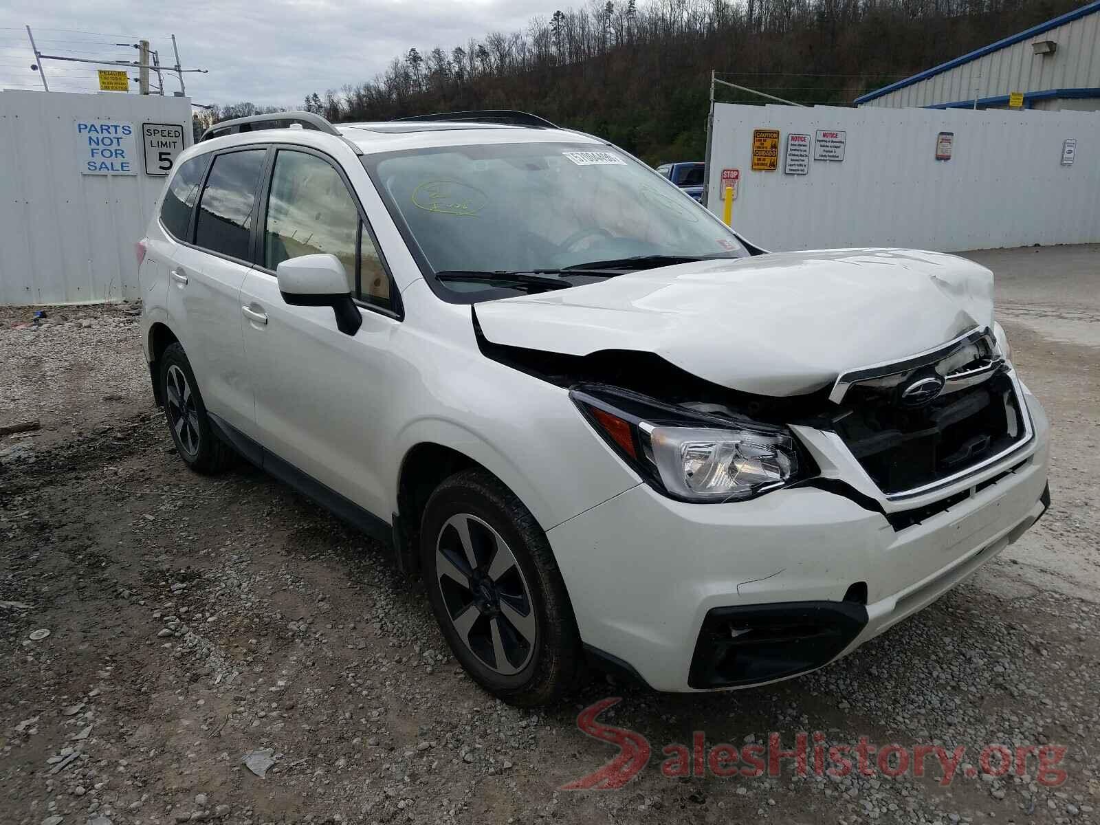 JF2SJAGC6JH495711 2018 SUBARU FORESTER