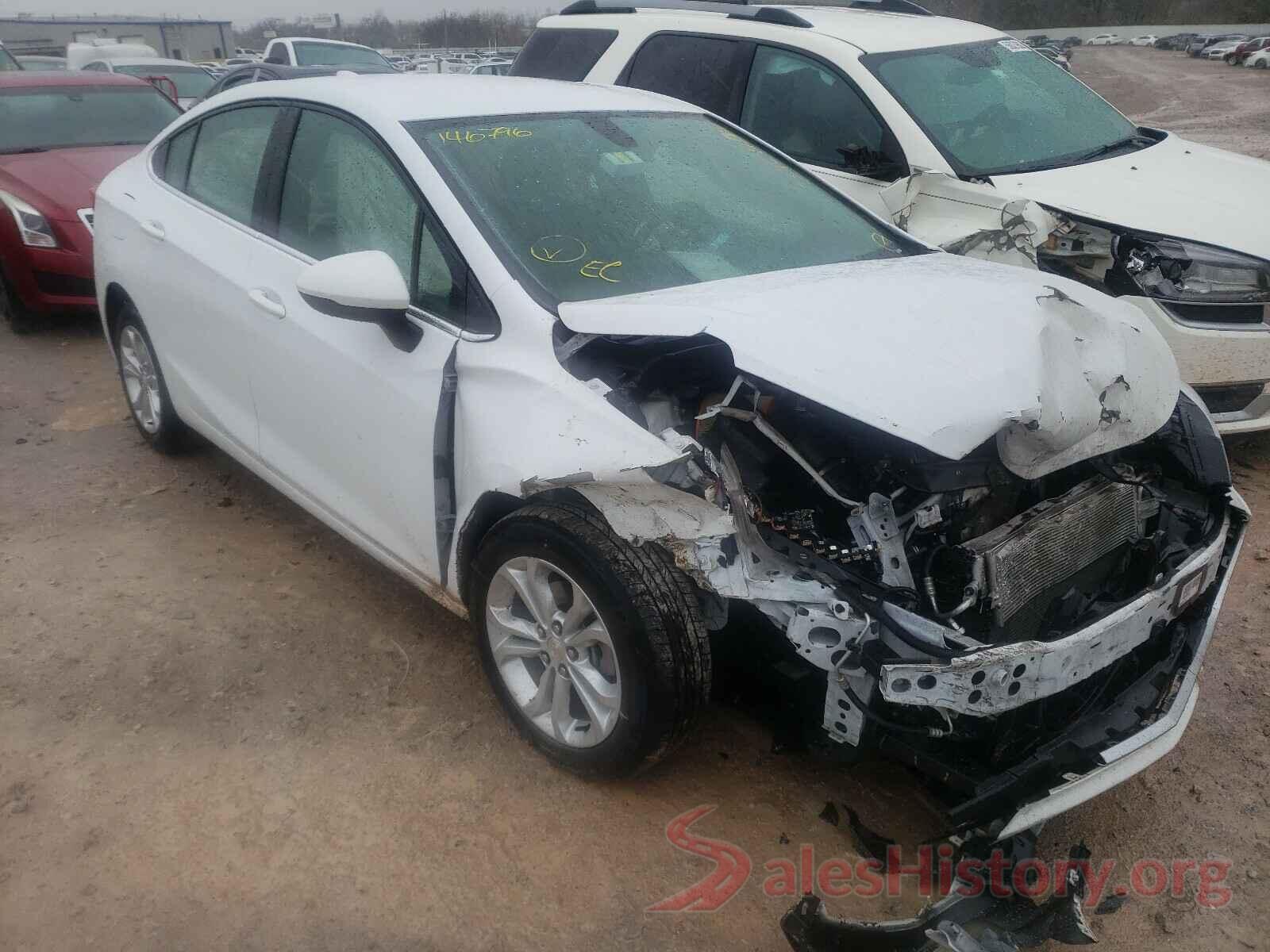 1G1BE5SM2K7146796 2019 CHEVROLET CRUZE