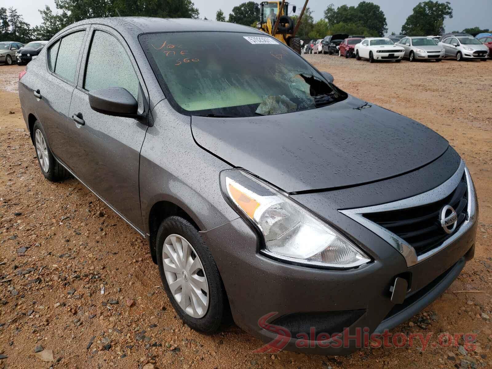 3N1CN7AP1JL863299 2018 NISSAN VERSA