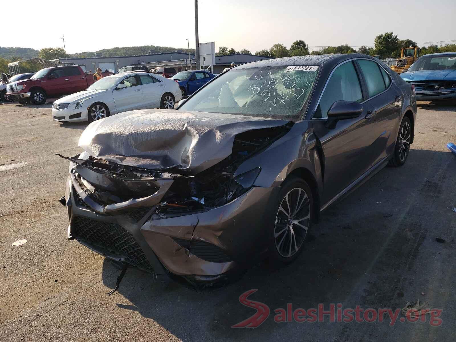 4T1G11AK1LU915773 2020 TOYOTA CAMRY