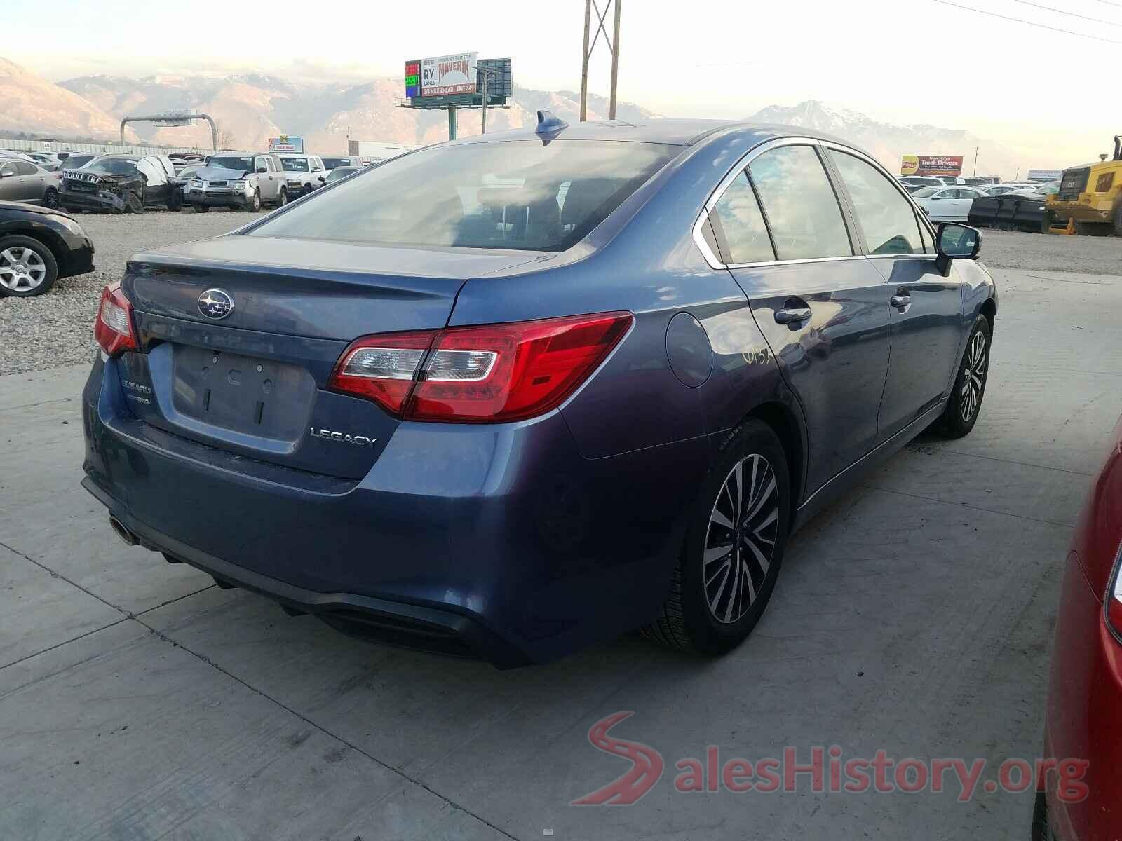 4S3BNAC67J3008211 2018 SUBARU LEGACY