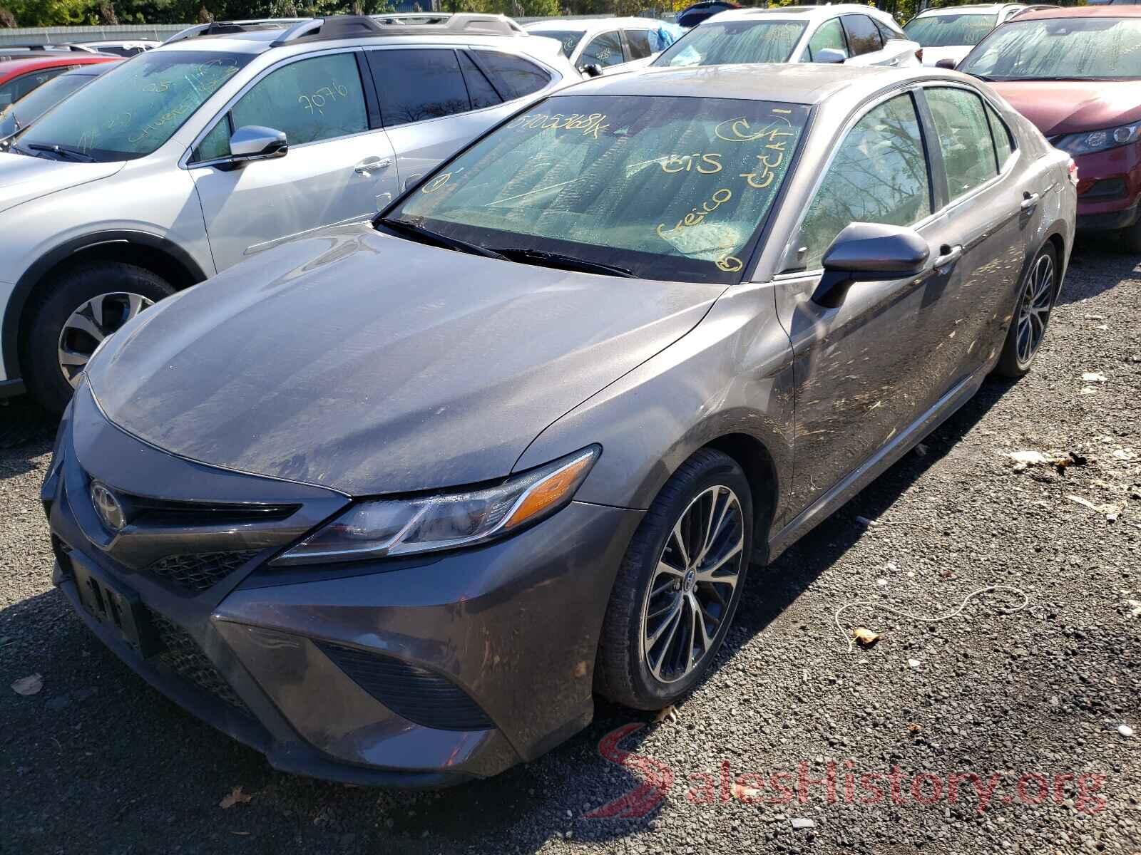 4T1B11HK4JU036135 2018 TOYOTA CAMRY