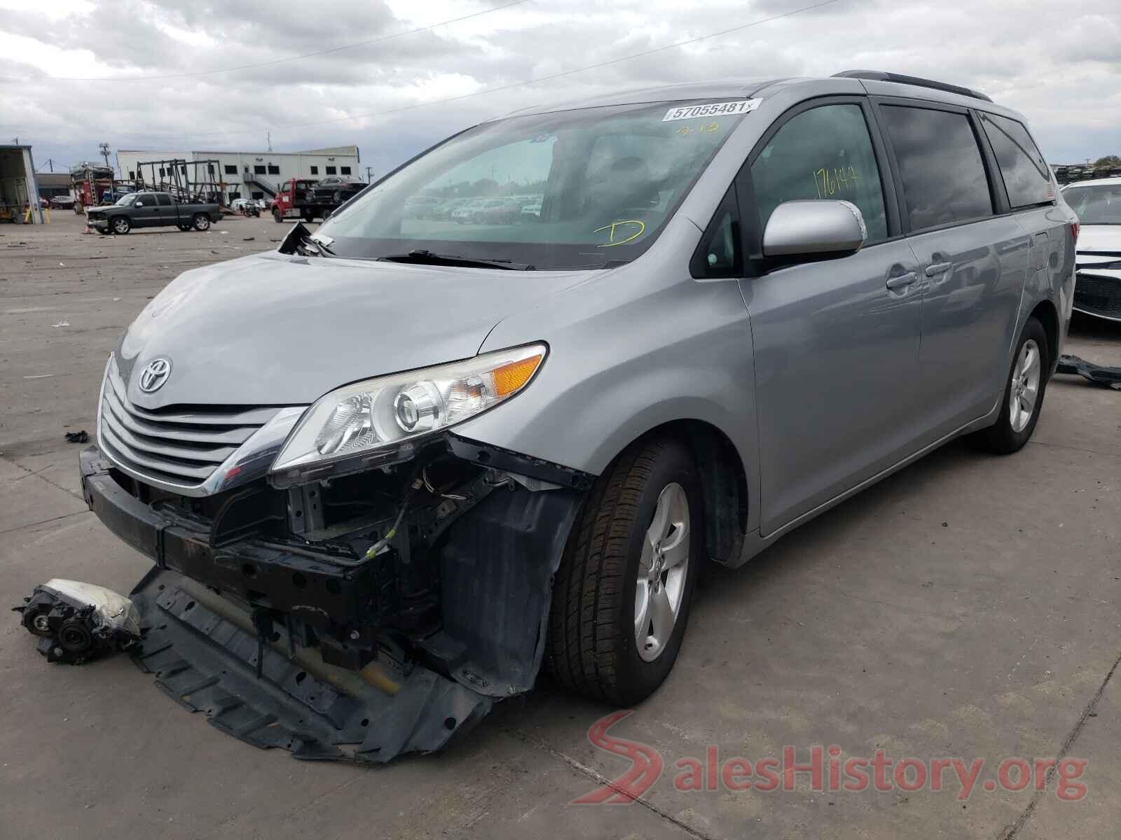 5TDKZ3DC0HS842821 2017 TOYOTA SIENNA