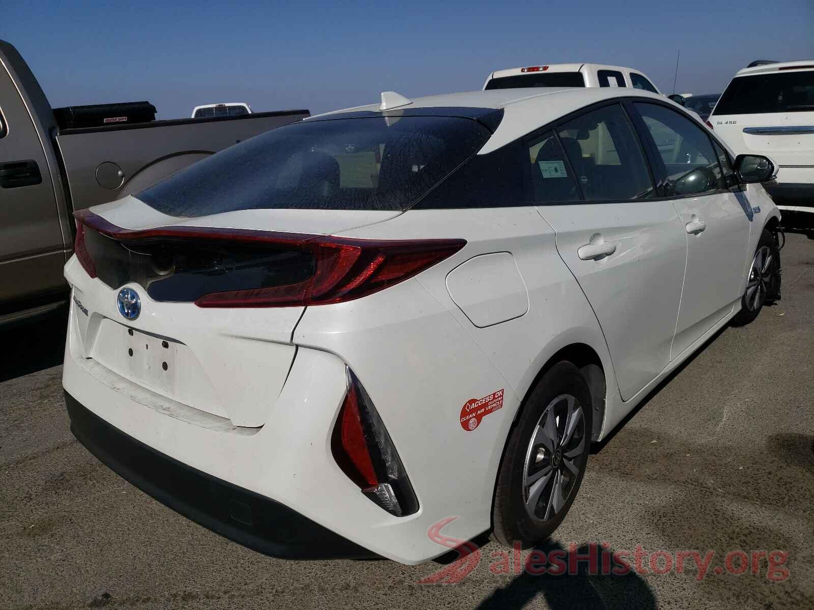 JTDKARFP1J3077183 2018 TOYOTA PRIUS