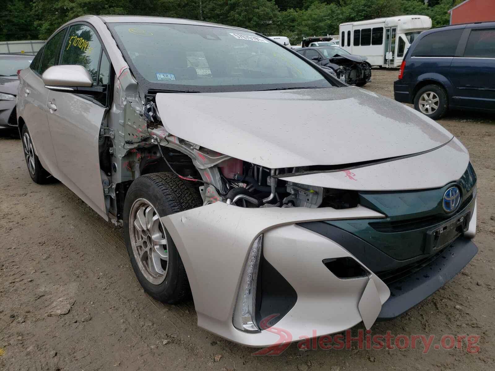 JTDKARFP1J3076650 2018 TOYOTA PRIUS