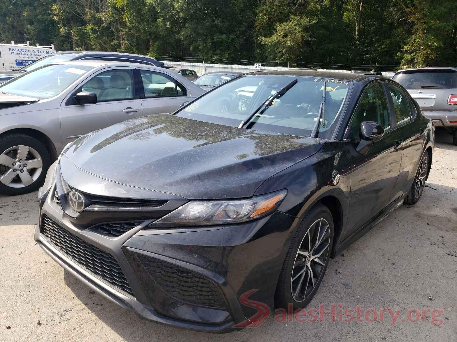 4T1G11AK1MU435587 2021 TOYOTA CAMRY