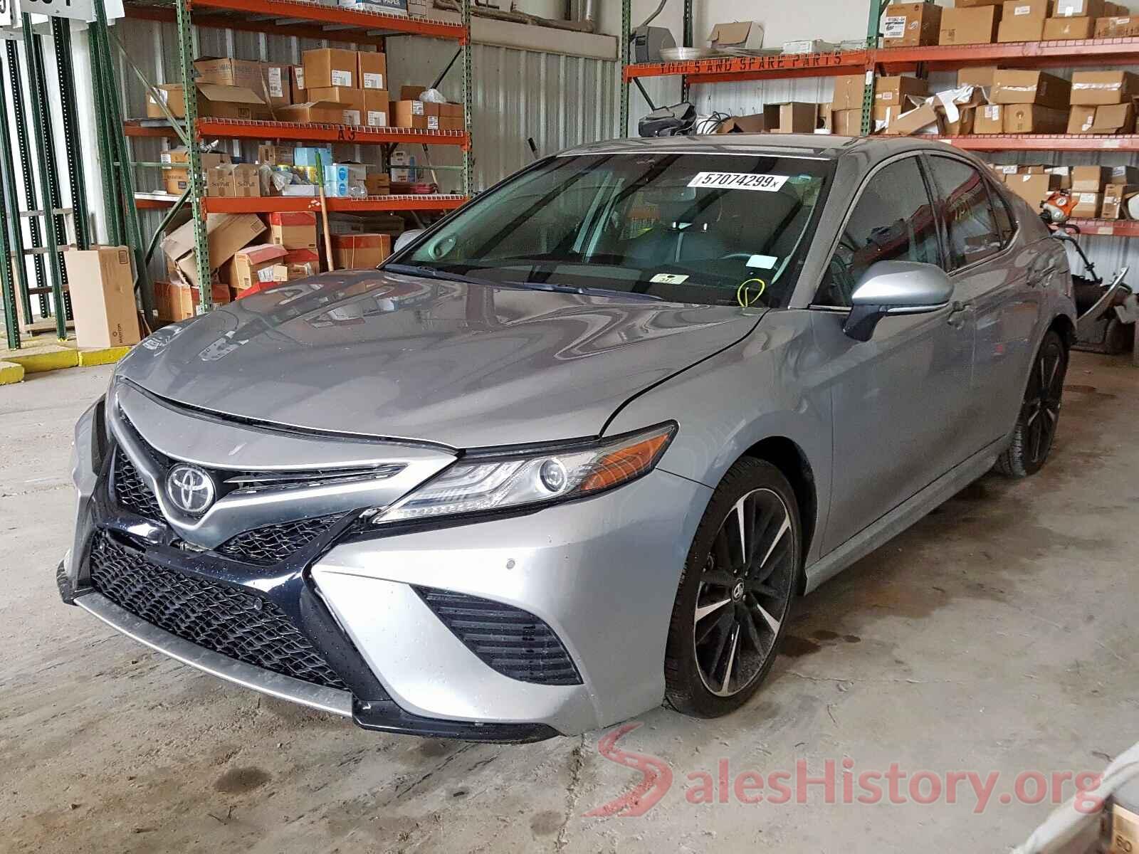 4T1B61HK1JU561798 2018 TOYOTA CAMRY