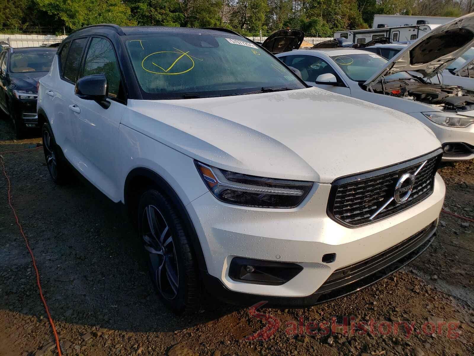 YV4162UM2L2193320 2020 VOLVO XC40