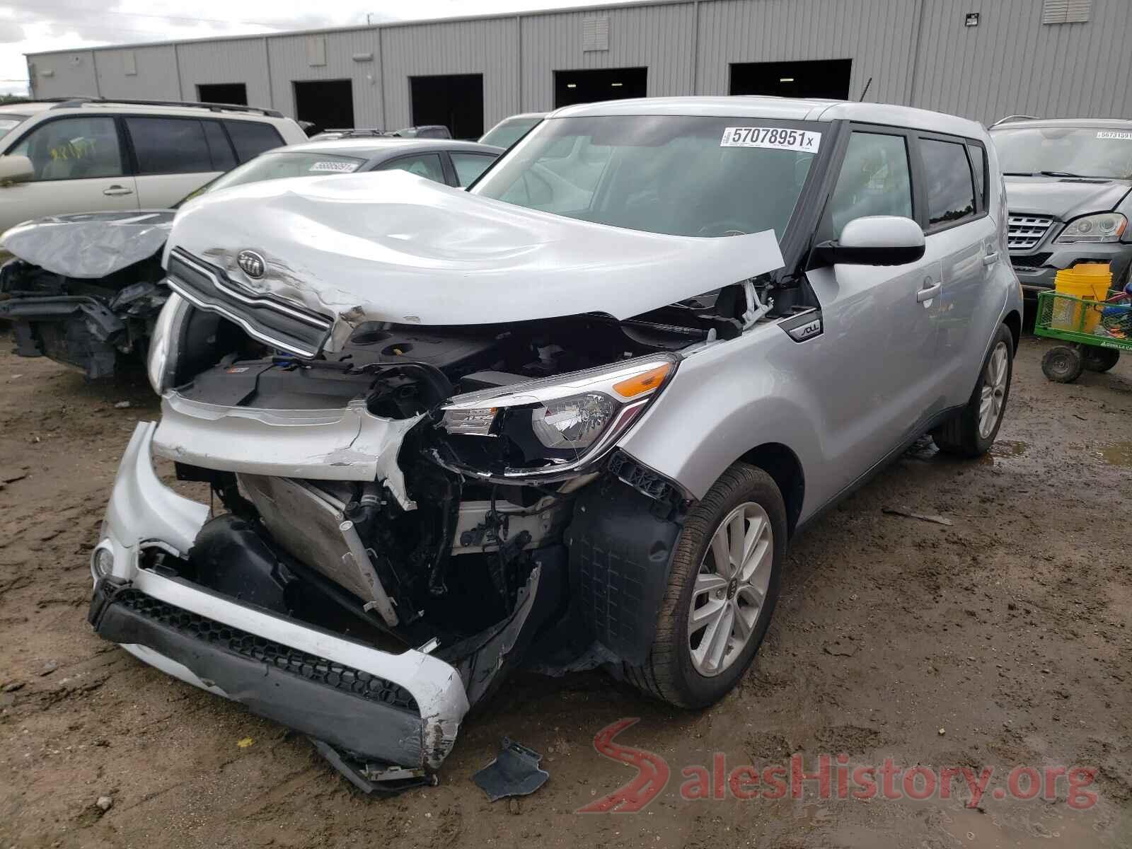 KNDJP3A56J7600798 2018 KIA SOUL