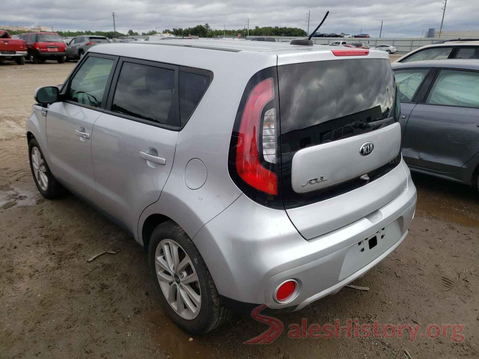 KNDJP3A56J7600798 2018 KIA SOUL