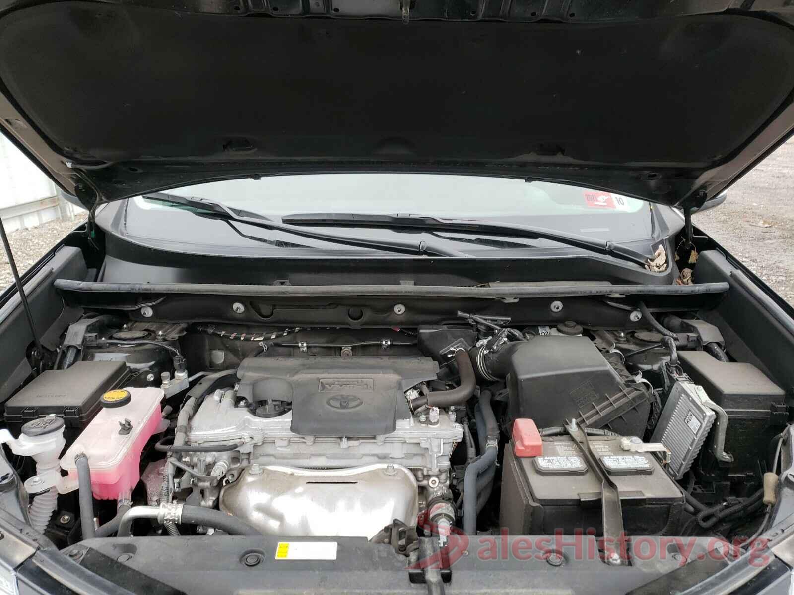 2T3RFREV0JW846673 2018 TOYOTA RAV4