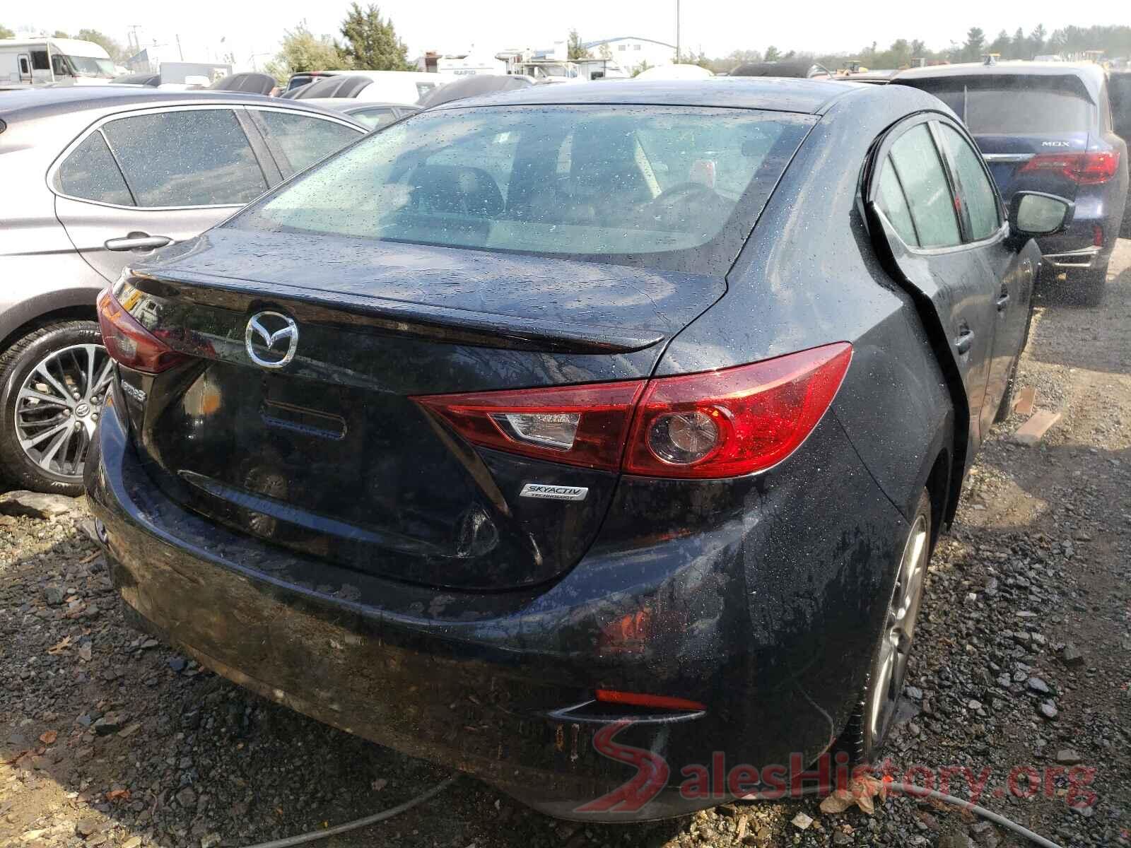 3MZBN1V32JM236227 2018 MAZDA 3