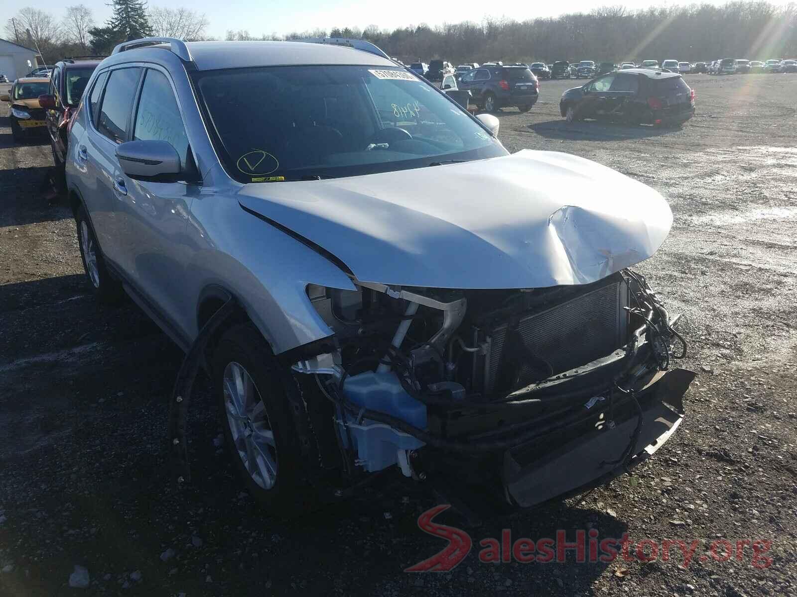 KNMAT2MV0JP542267 2018 NISSAN ROGUE