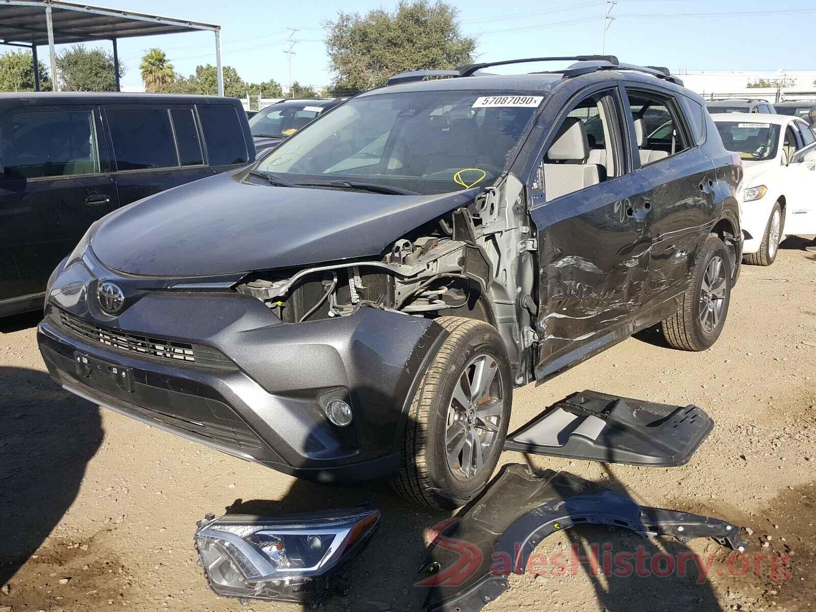 JTMWFREV9HJ118670 2017 TOYOTA RAV4