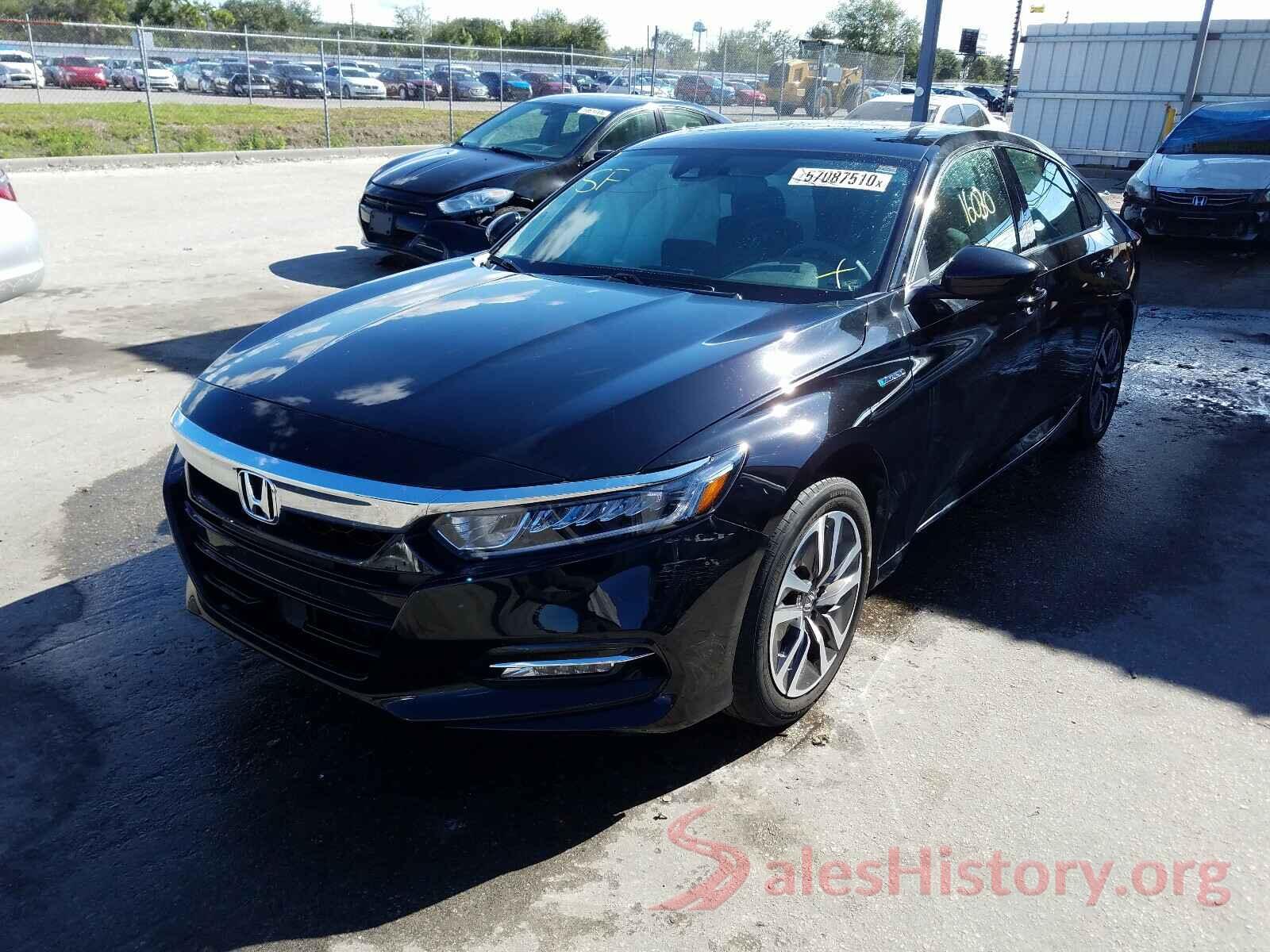 1HGCV3F43JA012070 2018 HONDA ACCORD