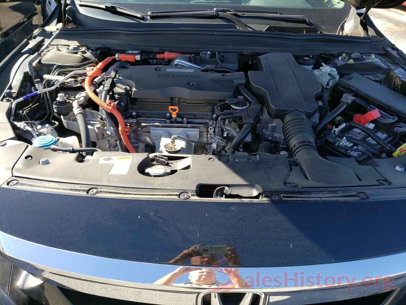 1HGCV3F43JA012070 2018 HONDA ACCORD