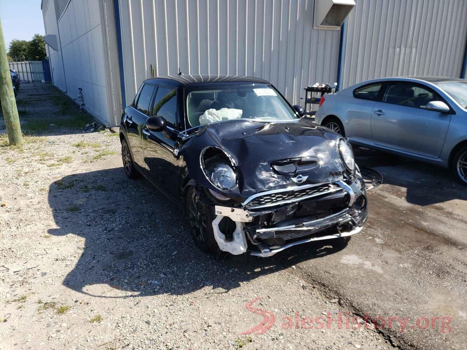 WMWXU3C56J2F51728 2018 MINI COOPER