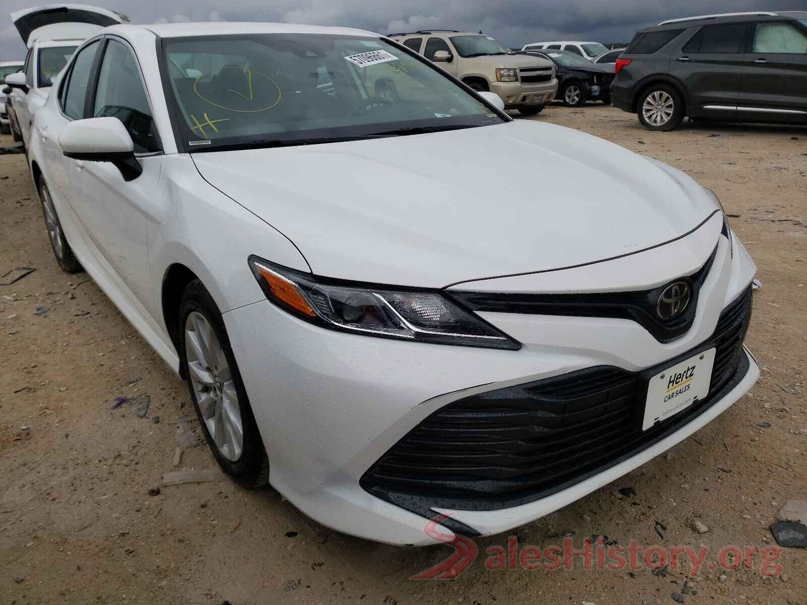 4T1B11HKXKU268952 2019 TOYOTA CAMRY