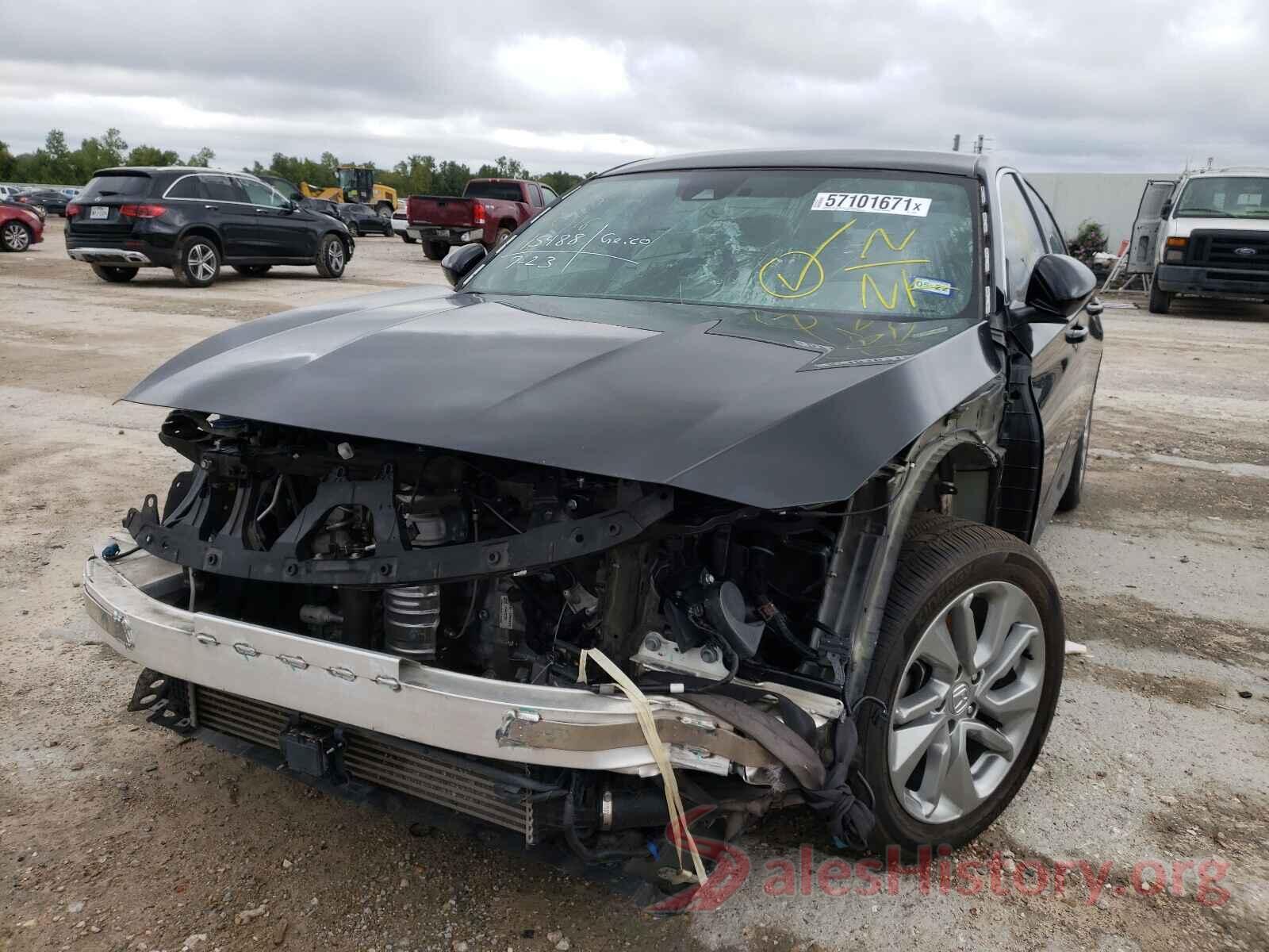 1HGCV1F17JA175217 2018 HONDA ACCORD