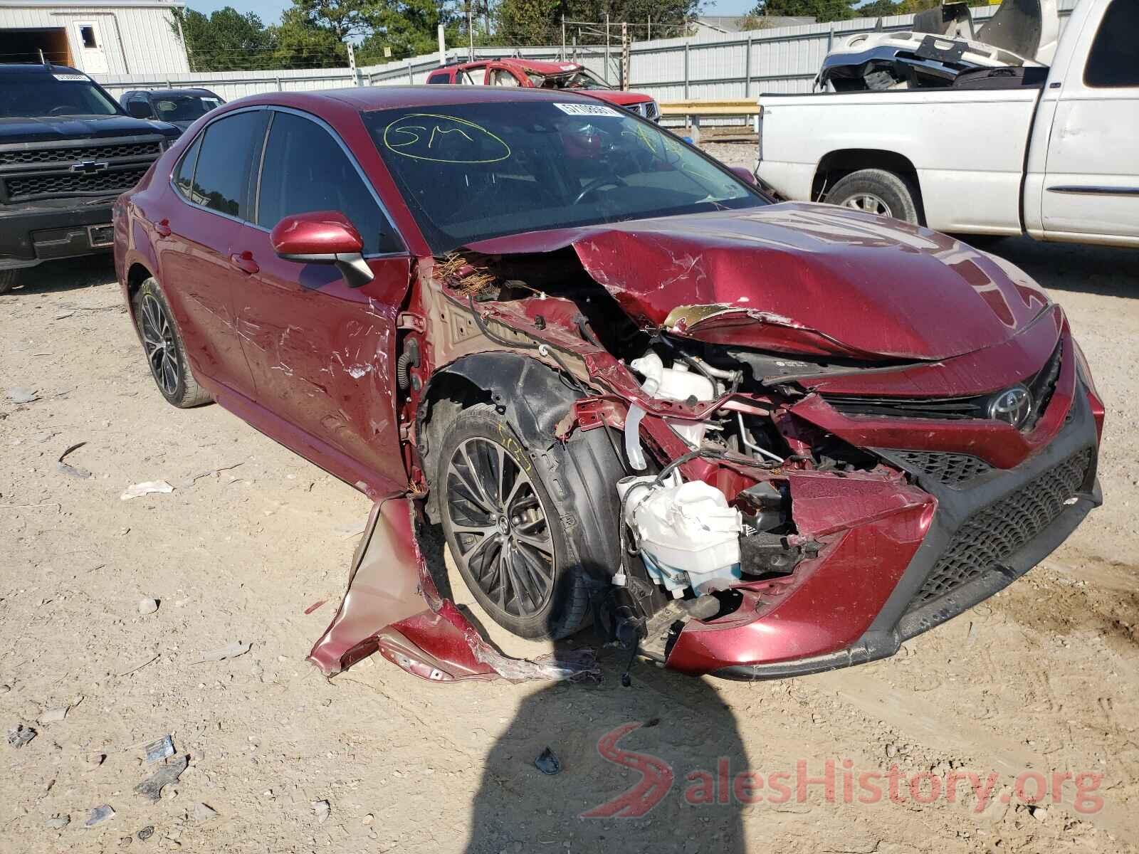 4T1B11HK5JU617451 2018 TOYOTA CAMRY