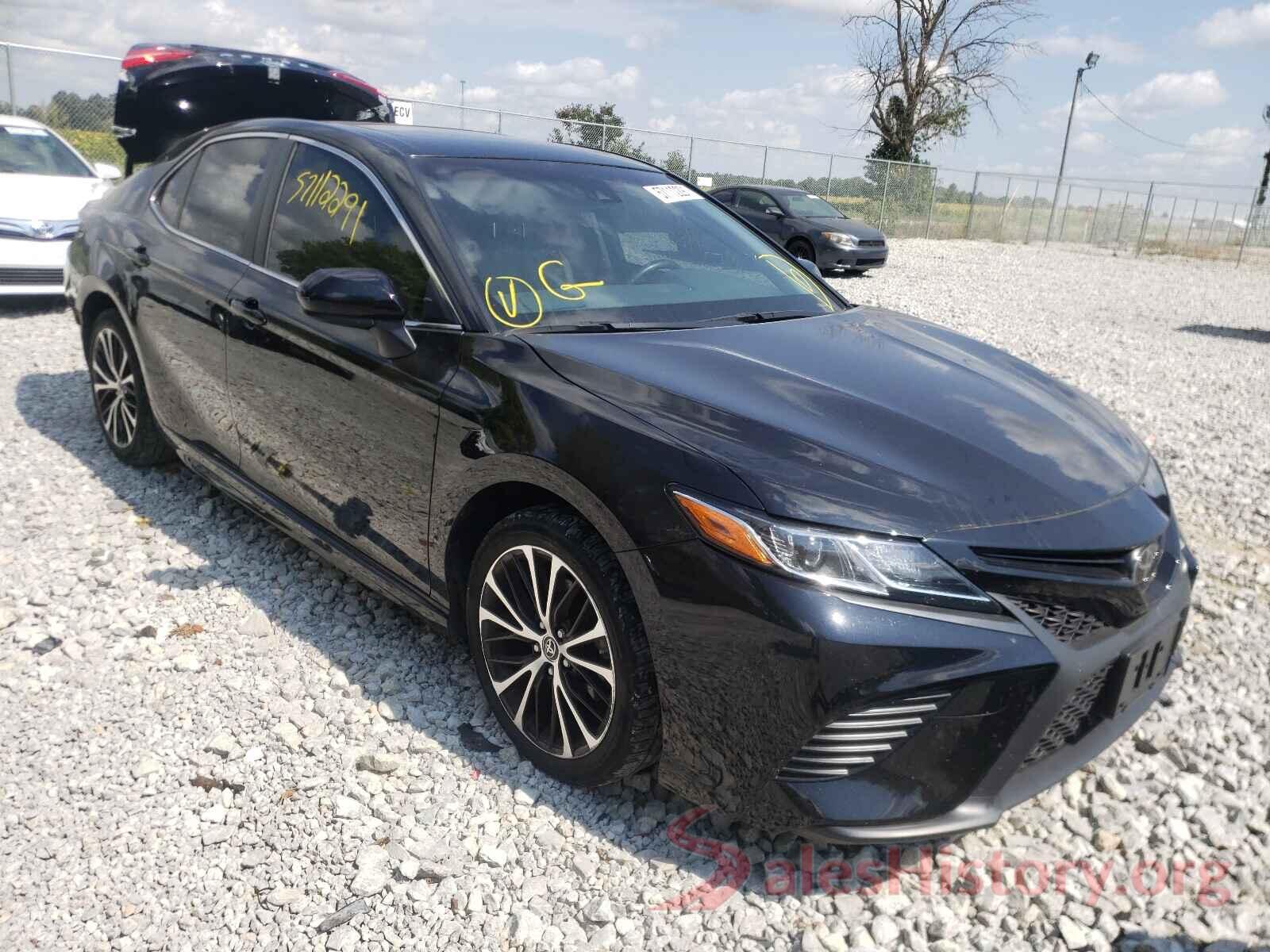 JTNB11HK1J3002546 2018 TOYOTA CAMRY