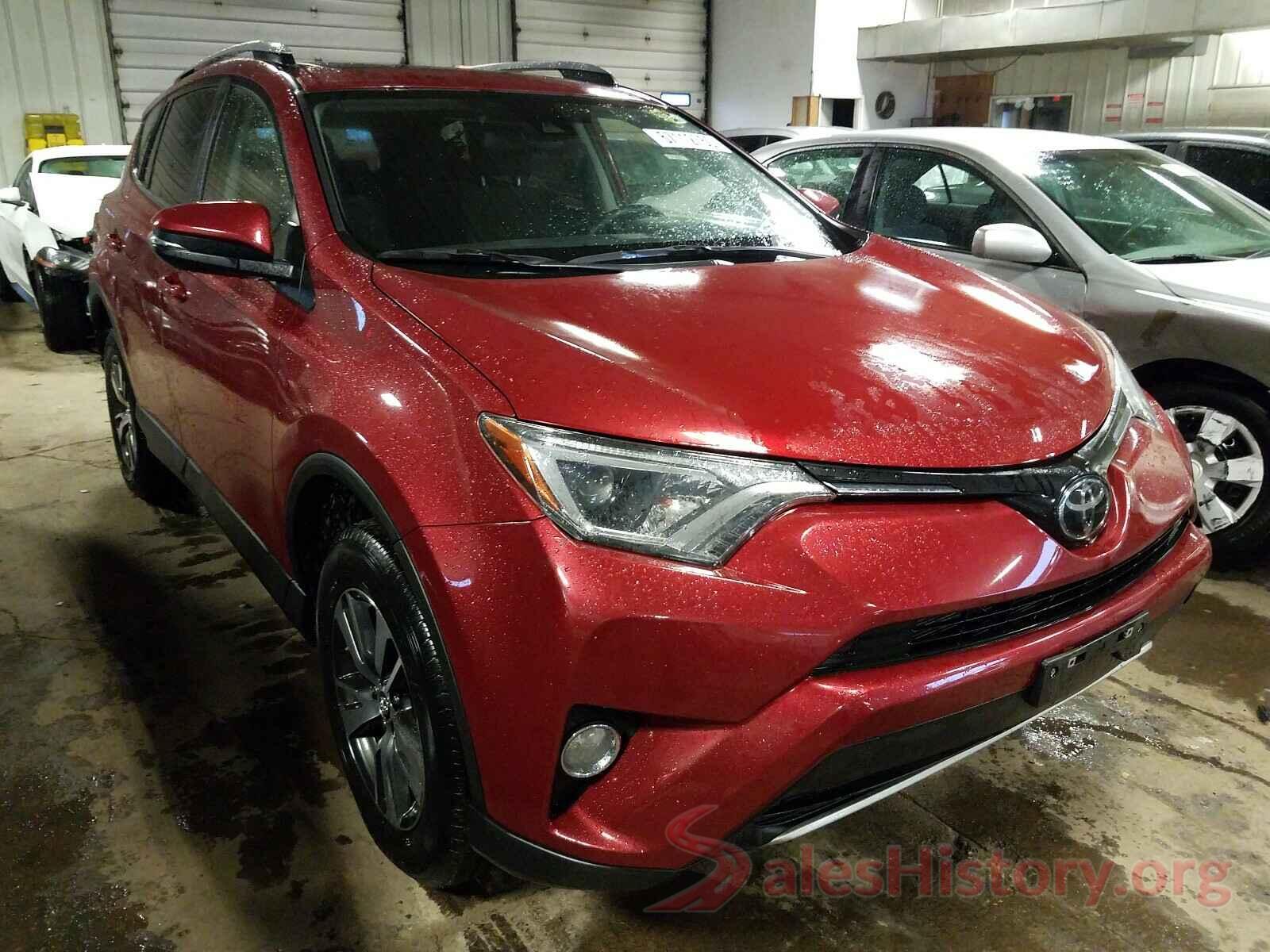 JTMRFREV5JD237818 2018 TOYOTA RAV4