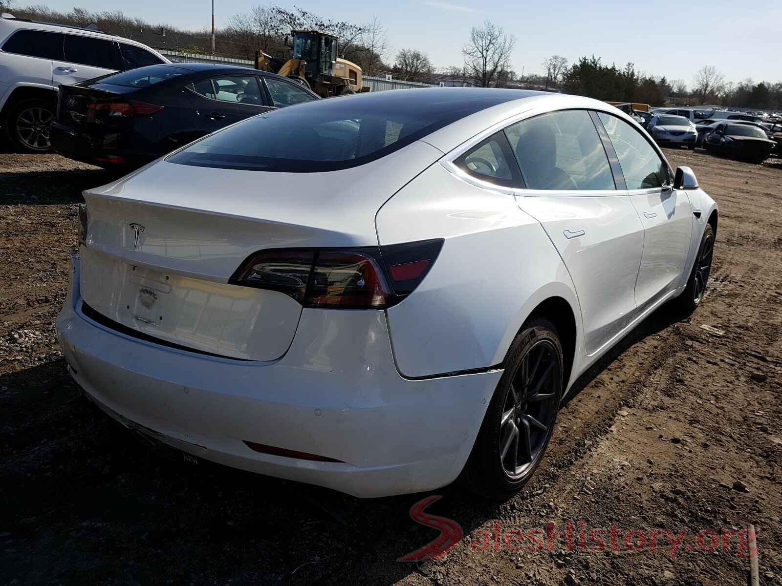 5YJ3E1EA8JF030940 2018 TESLA MODEL 3