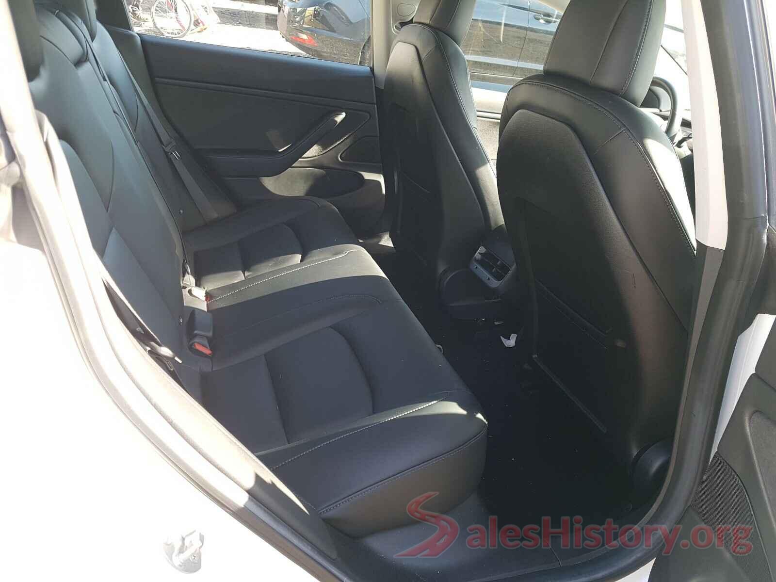 5YJ3E1EA8JF030940 2018 TESLA MODEL 3