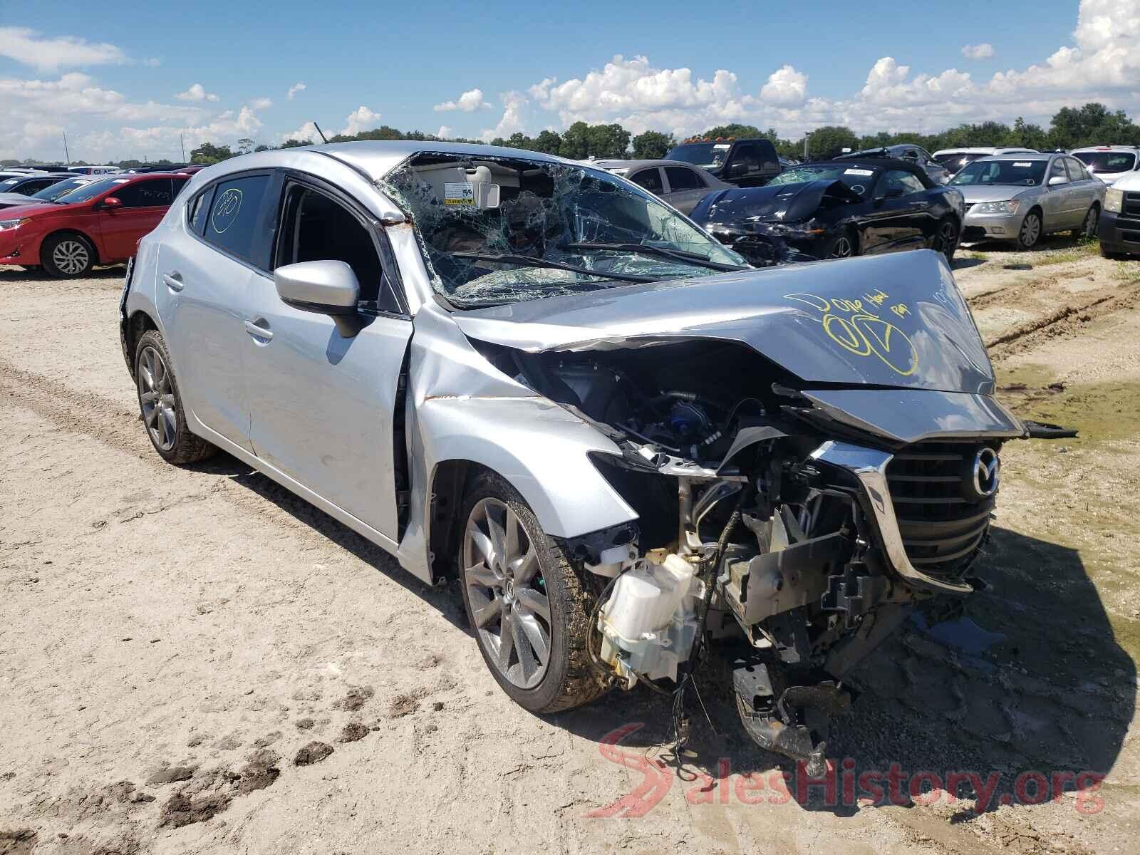 3MZBN1L35JM192355 2018 MAZDA 3