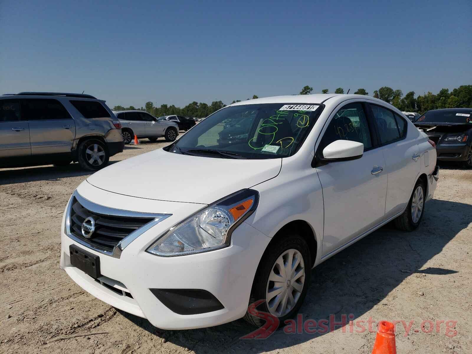 3N1CN7AP2KL871638 2019 NISSAN VERSA