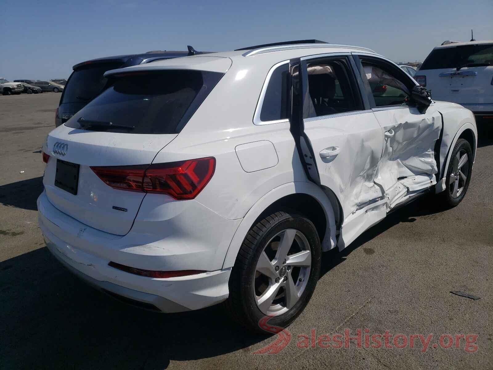 WA1AECF37K1077240 2019 AUDI Q3