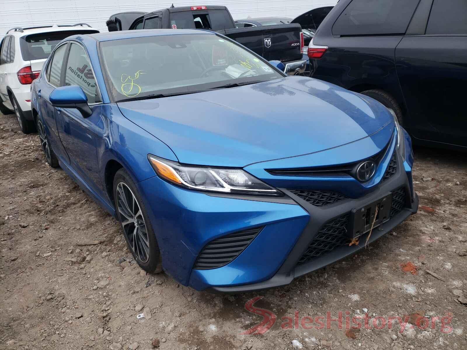 4T1B11HK3JU122892 2018 TOYOTA CAMRY