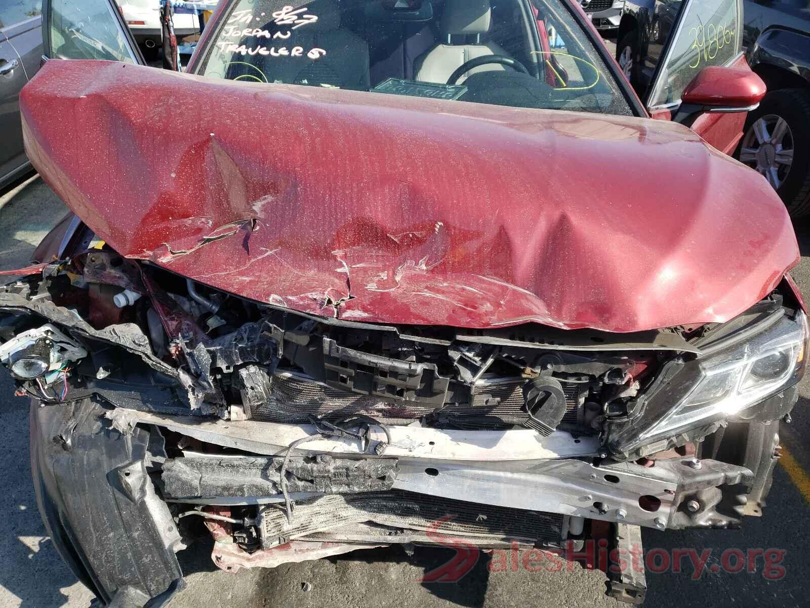 4T1B11HK0JU504779 2018 TOYOTA CAMRY