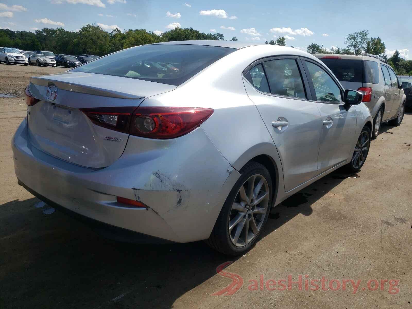 3MZBN1V38JM242663 2018 MAZDA 3