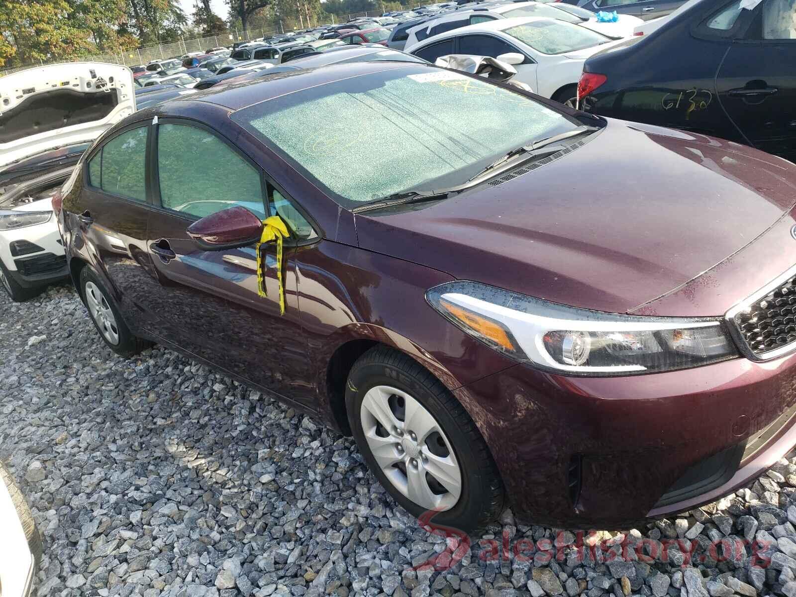 3KPFK4A75JE266615 2018 KIA FORTE