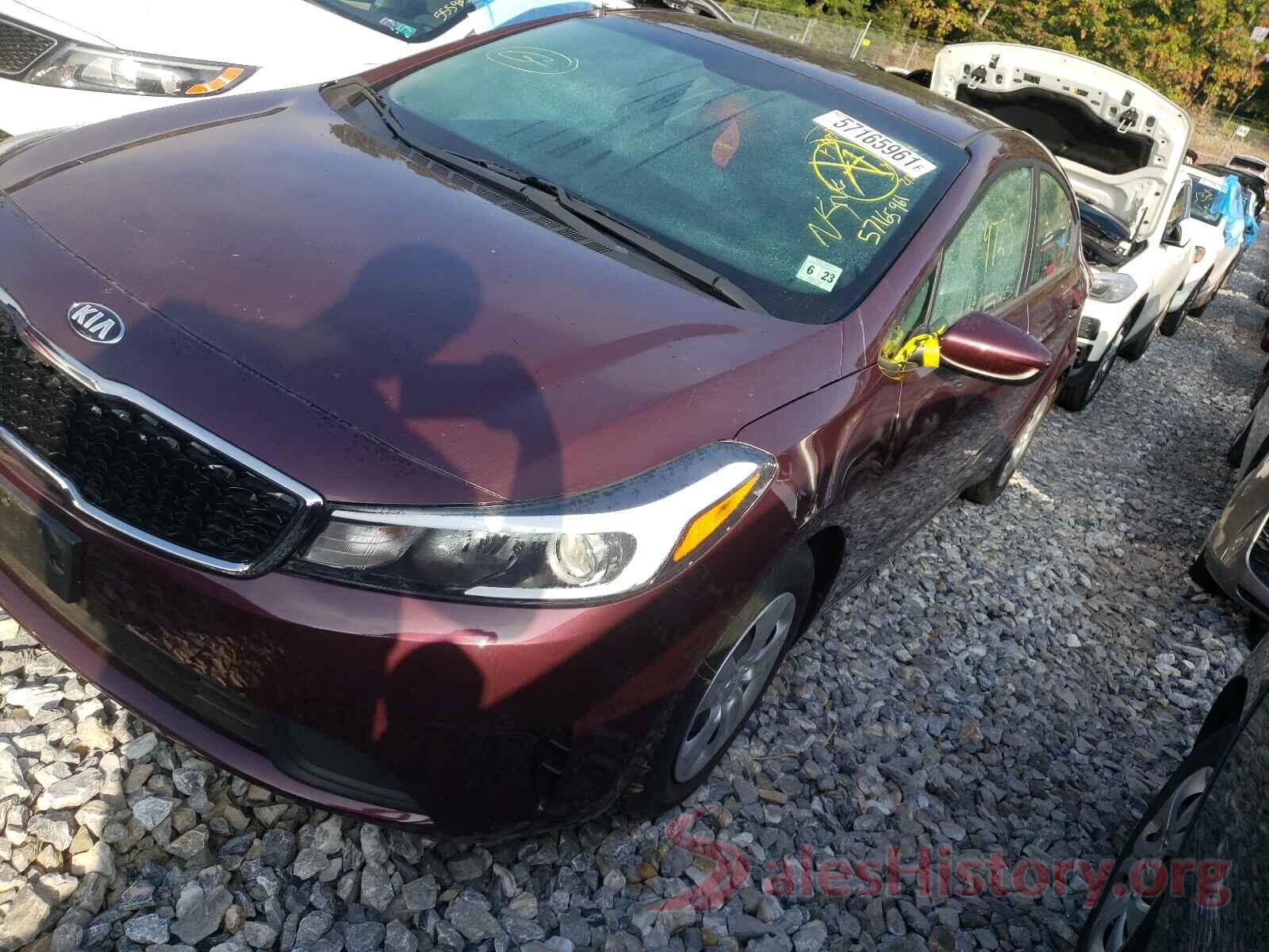 3KPFK4A75JE266615 2018 KIA FORTE