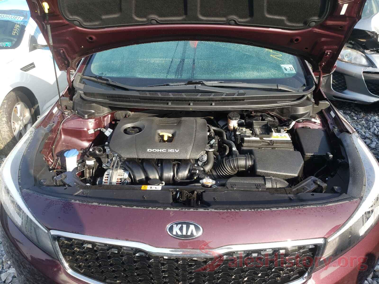 3KPFK4A75JE266615 2018 KIA FORTE