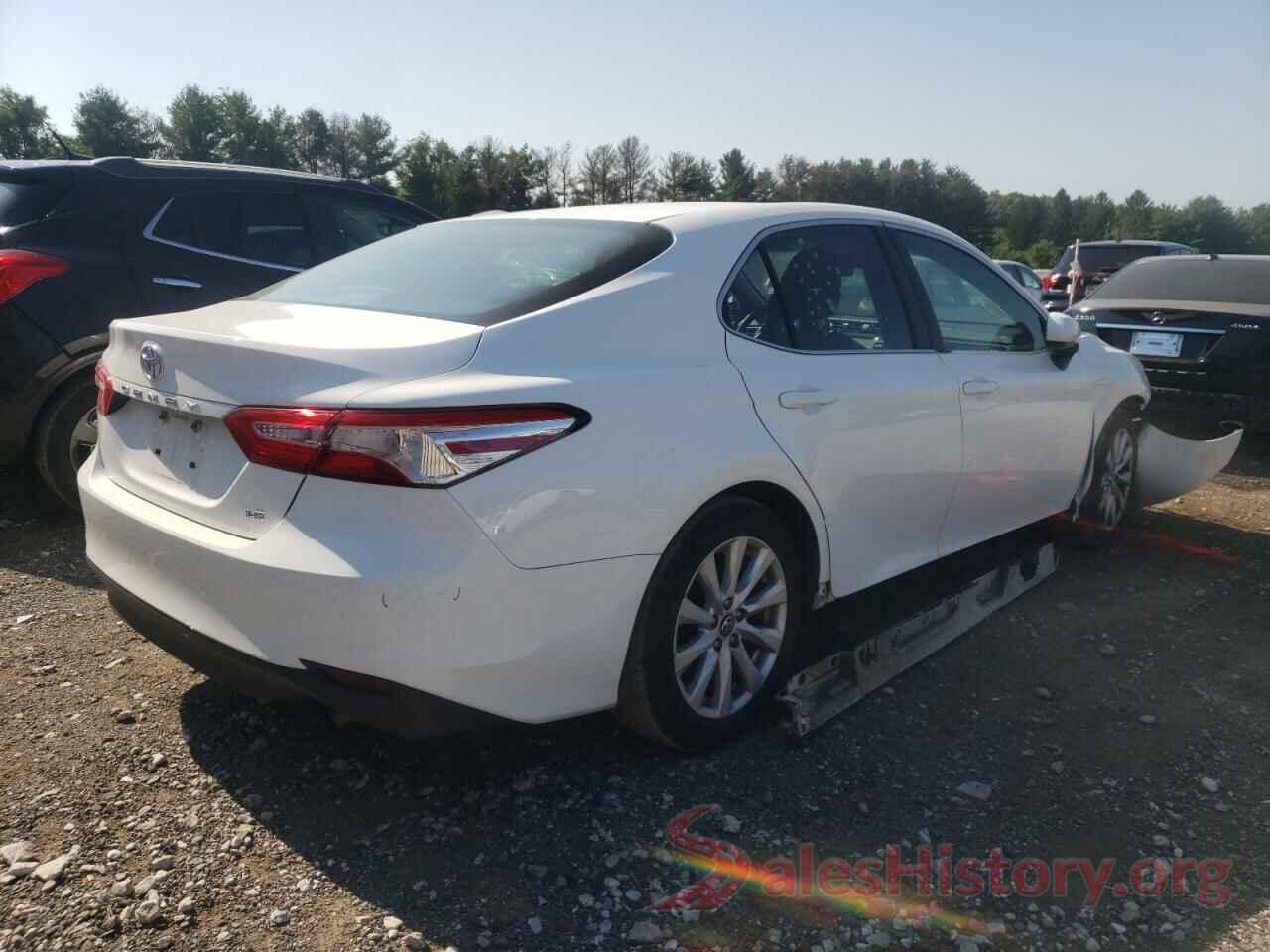 4T1B11HK1JU579068 2018 TOYOTA CAMRY