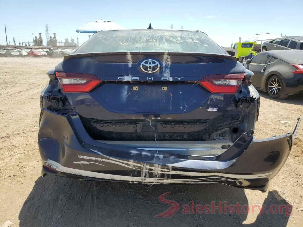 4T1G11AK2MU425652 2021 TOYOTA CAMRY