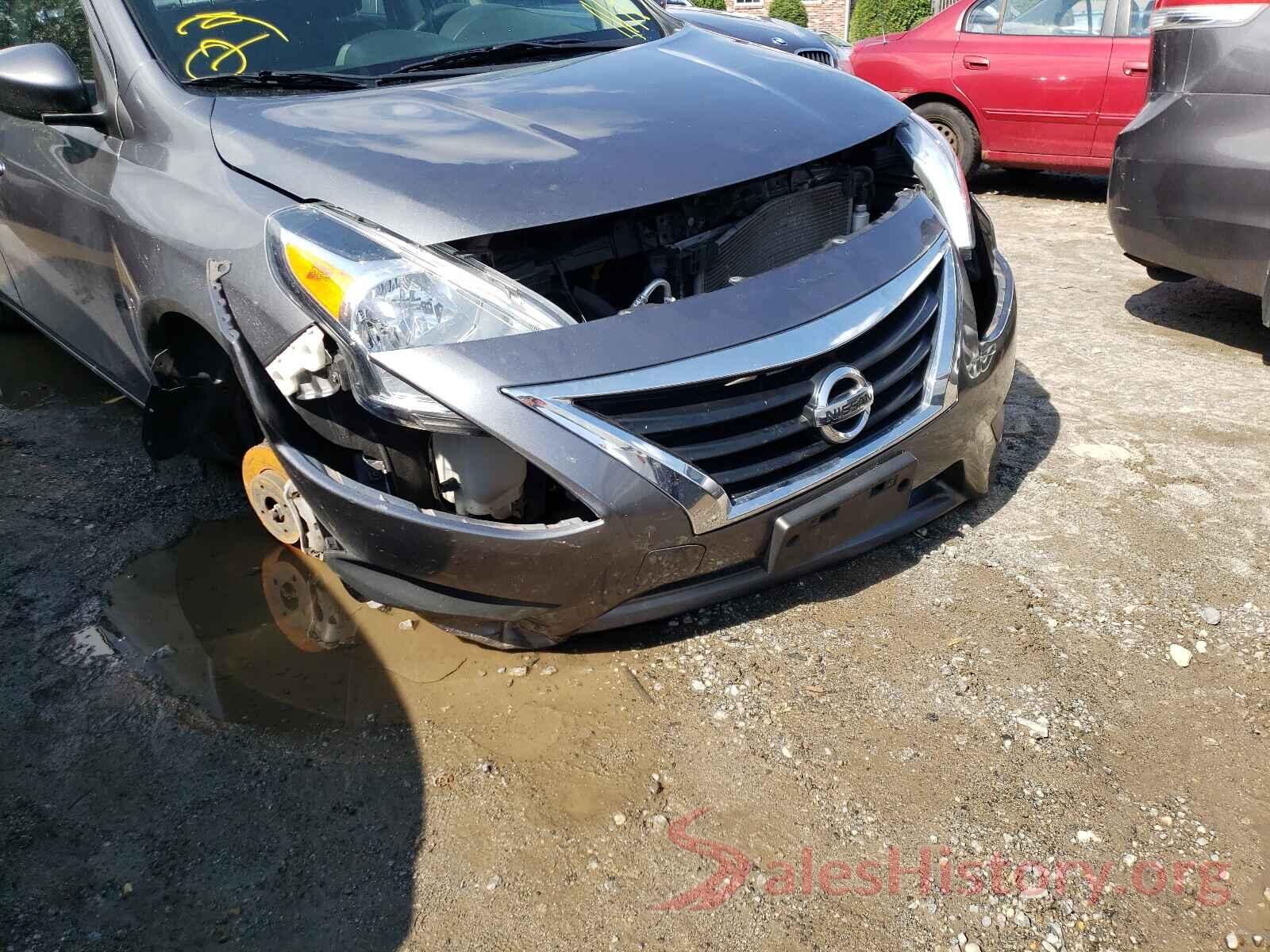 3N1CN7AP9JL877306 2018 NISSAN VERSA